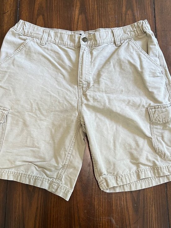 Wolverine Other - Wolverine Flat Front Khaki Cargo Shorts Men's Size 38" Waist 9" Inseam